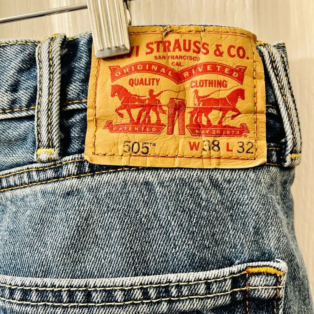 Levi's 505 Jeans Men's 38 X 32 Regular Fit Straight Leg Dark Stonewash Blue READ